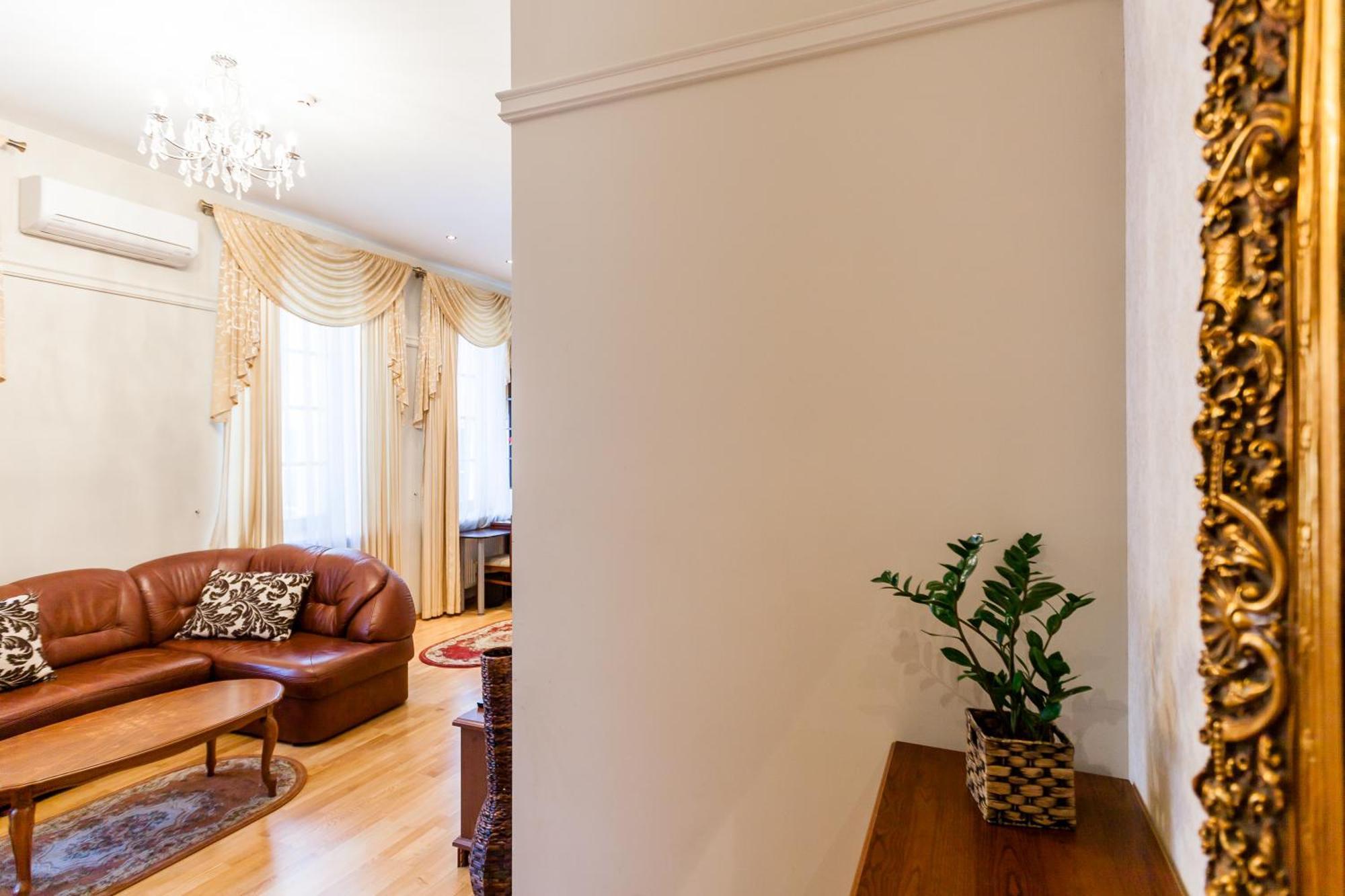 Central Apartments 2 X Free Parking X Self Check-In 24H By H&H VNO Dış mekan fotoğraf